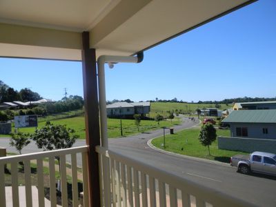 2 / A Greenhills Esplanade, Maleny