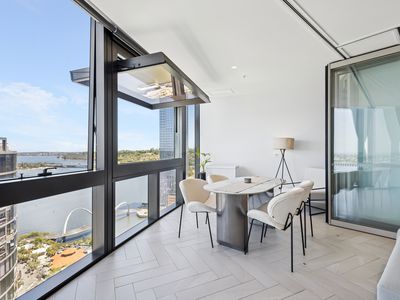 2207 / 1 Geoffrey Bolton Avenue, Perth