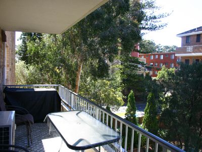 10 / 27 Head Street, Forster