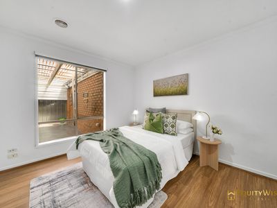 22 Silver Gum Street, Manor Lakes