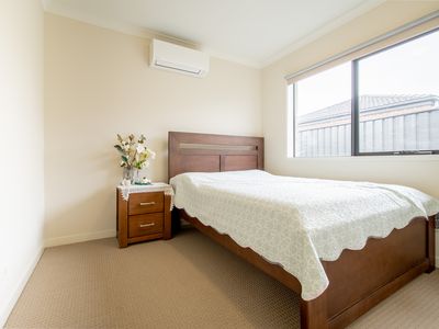 10 Fenix Way, Clyde North
