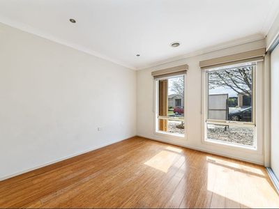 7 Carnavon Street, Cranbourne East