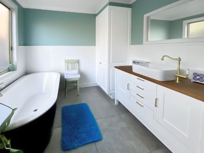 22 Battye Street, Forbes