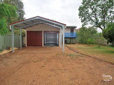 74 Sterling Street, Dubbo