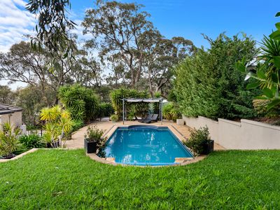 2 Nunyara Crescent, Belair