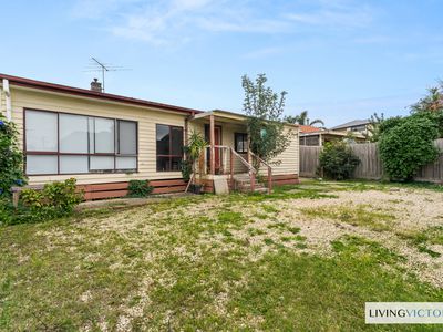 14 Welwyn Parade, Deer Park