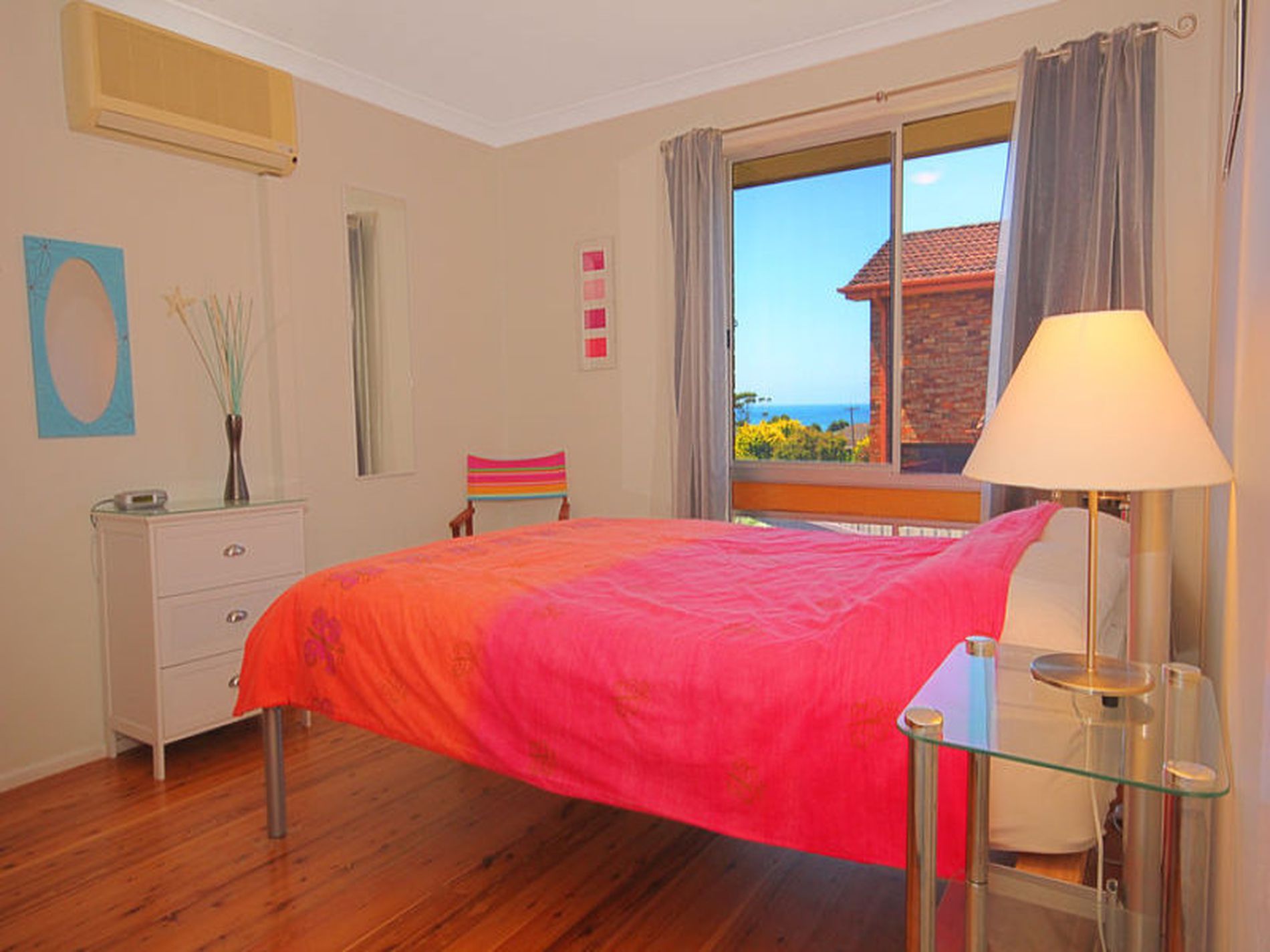 1 / 12 Buchan Street, Mollymook