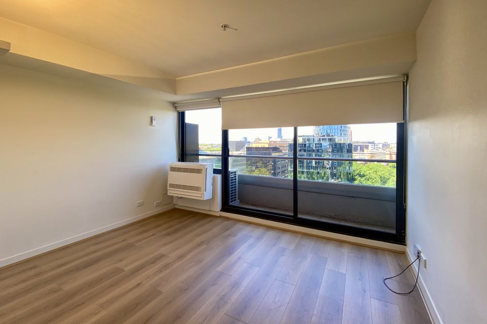 1322 / 572 St Kilda Road, Melbourne