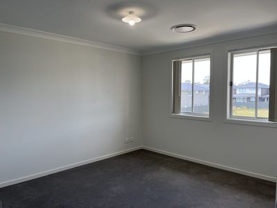 8 Farm Street, Austral