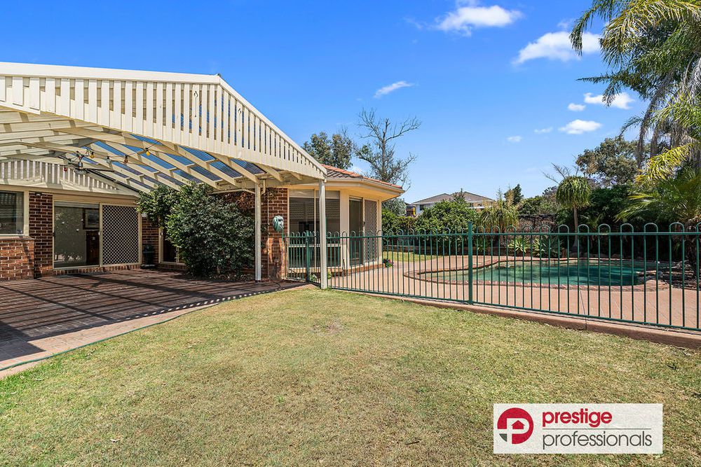 2 Torrens Court, Wattle Grove