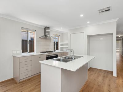 29 Donatti Retreat, Caversham