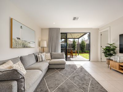 31 Lomandra Avenue, Glenside