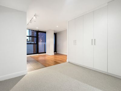 2312 / 27 Little Collins, Melbourne