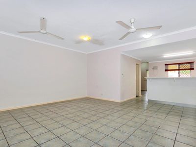 2 / 118 Woodlake Boulevard, Durack