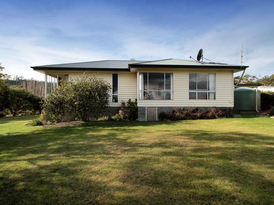 1075 Woodbridge Hill Road, Gardners Bay