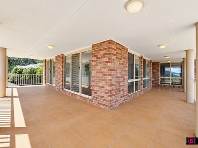 2 Camphorwood Close, Jerrabomberra