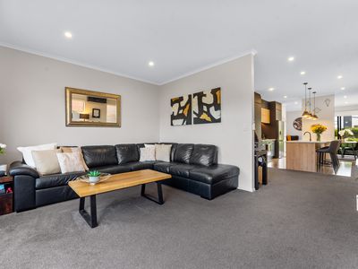 6 Kanuka Road, Hobsonville