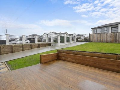 57 Drumbuoy Drive, Flat Bush