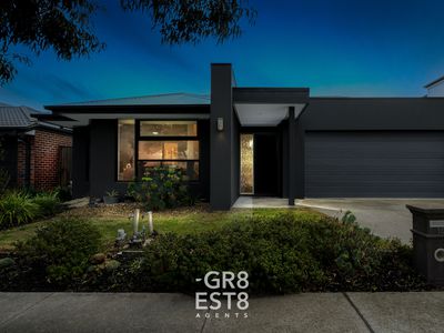 16 STATHAM VIEW, Cranbourne West