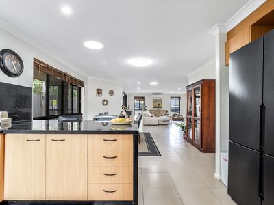 76 Kununurra Crescent, Shailer Park