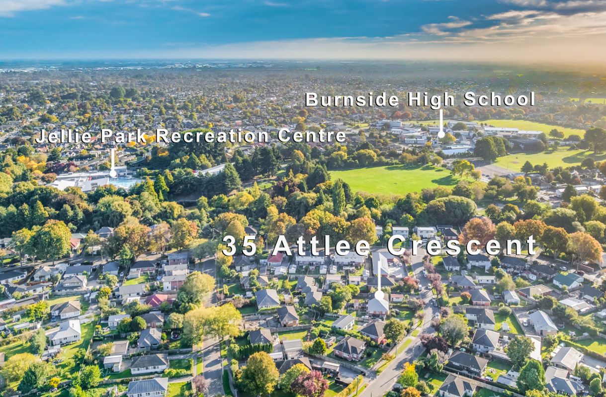 35 Attlee Crescent, Bryndwr