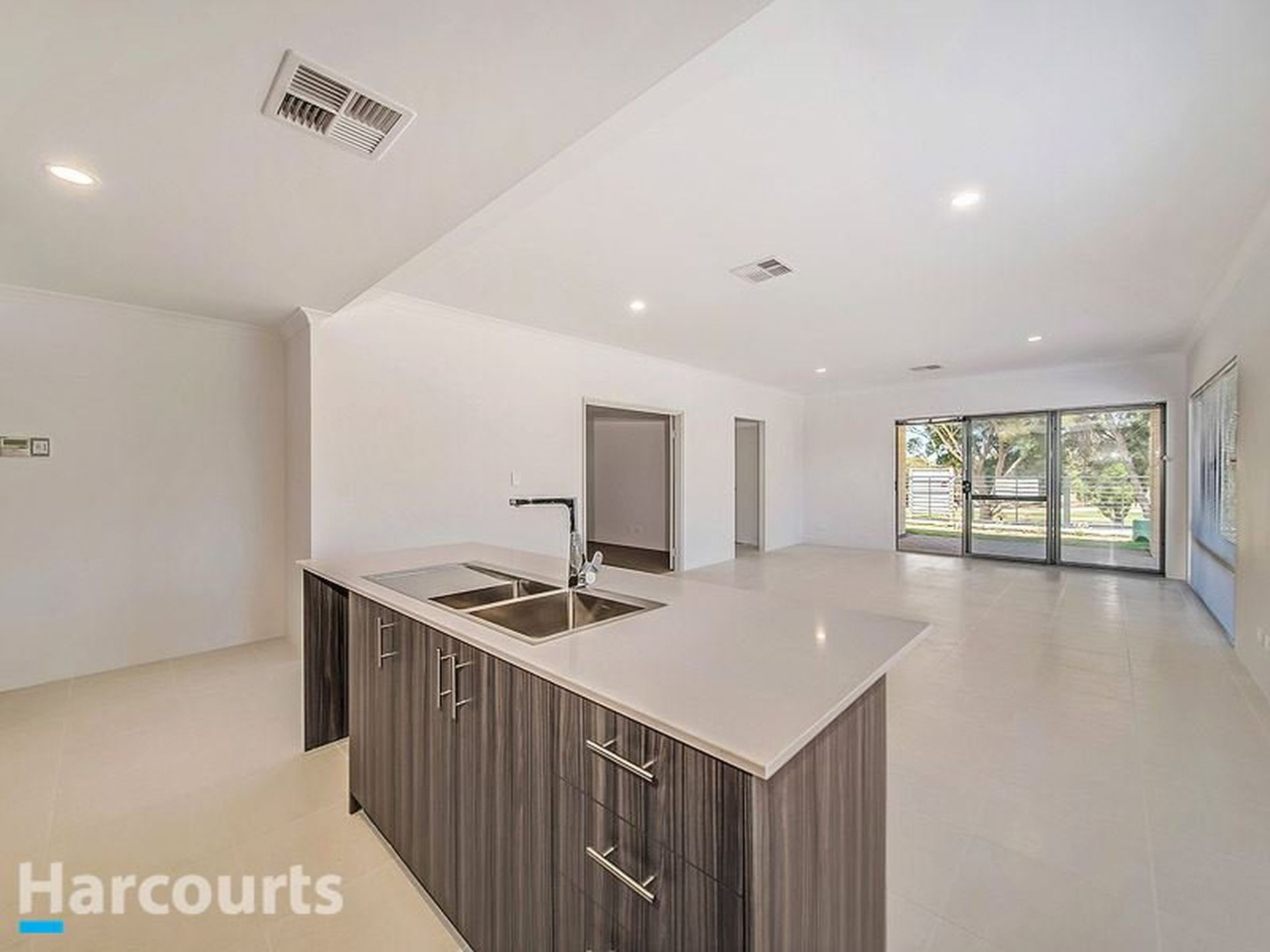 16 Bunker Crescent, Yanchep