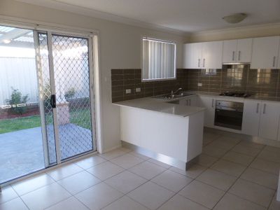 6 / 5 Vlatko Drive, West Hoxton