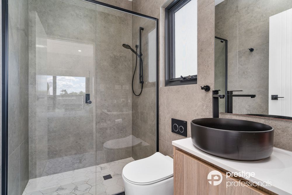 6 / 5-7 Craig Avenue, Moorebank