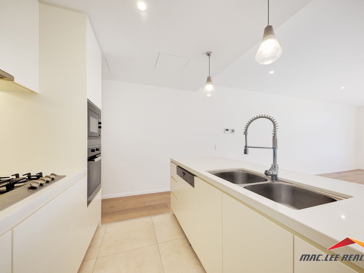 A303 / 43 Little Street, Lane Cove