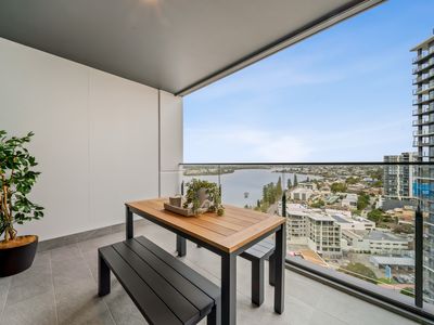 1404 / 3 Kintail Road, Applecross