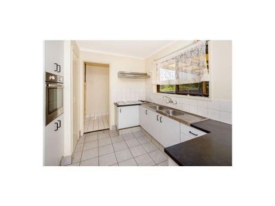 9 Knightsbridge Crescent, Rochedale South