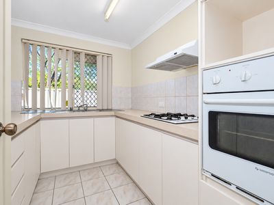 2 / 33 Lawson Street, Bentley