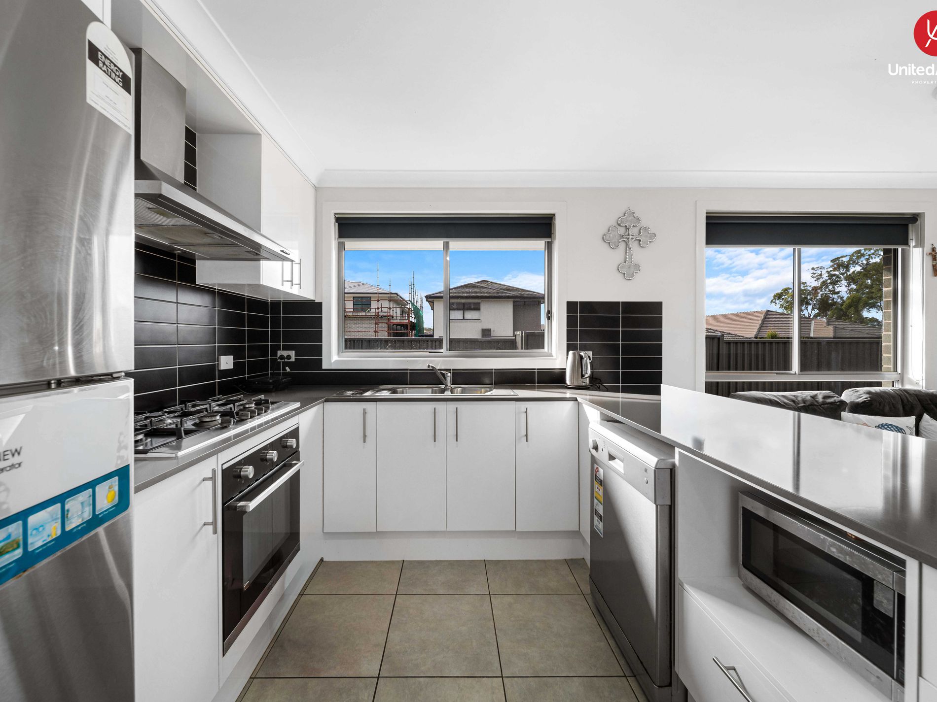 2 Shortbridge Avenue, Middleton Grange