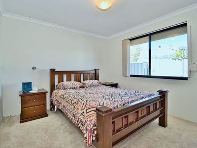 17 Amity Circuit , Shoalwater