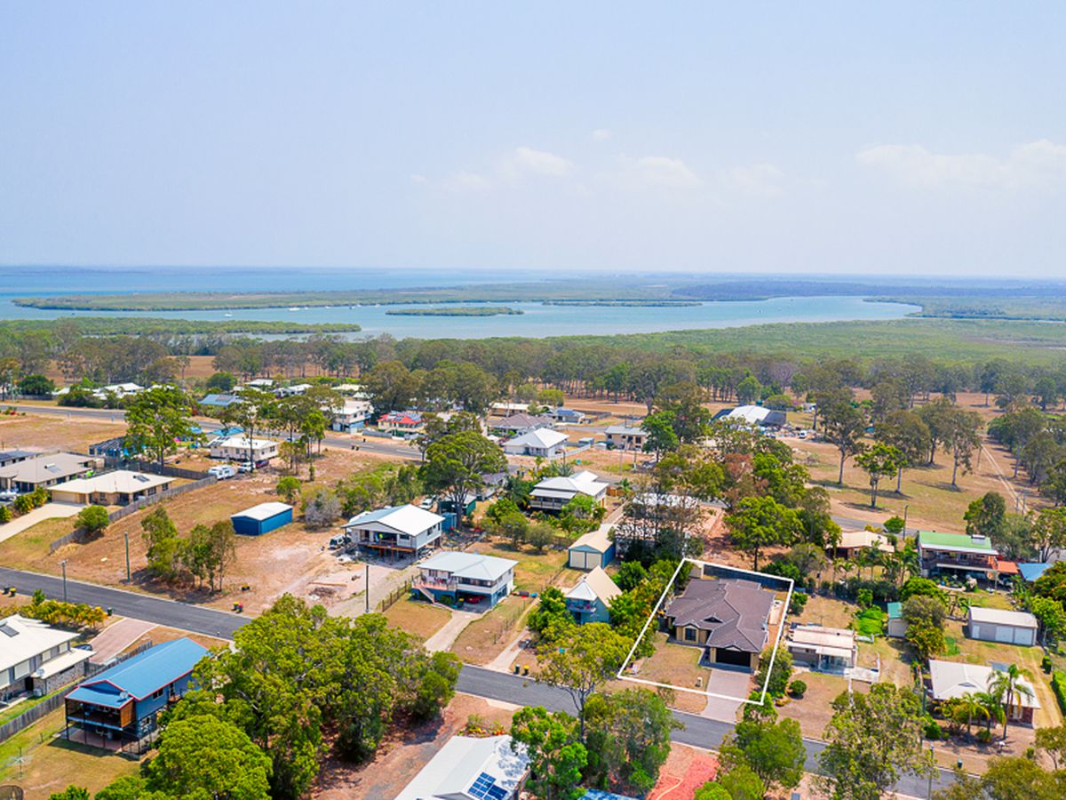 11 Gail Street, River Heads