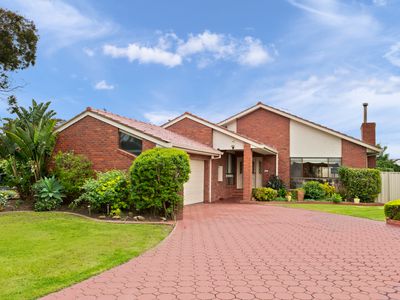 4 Rhode Island Court, Taylors Lakes