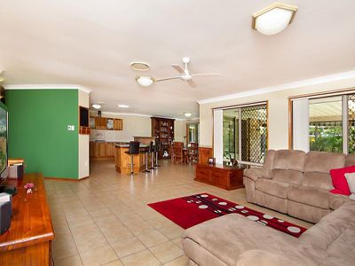 20 Sunningdale Avenue, Rochedale South