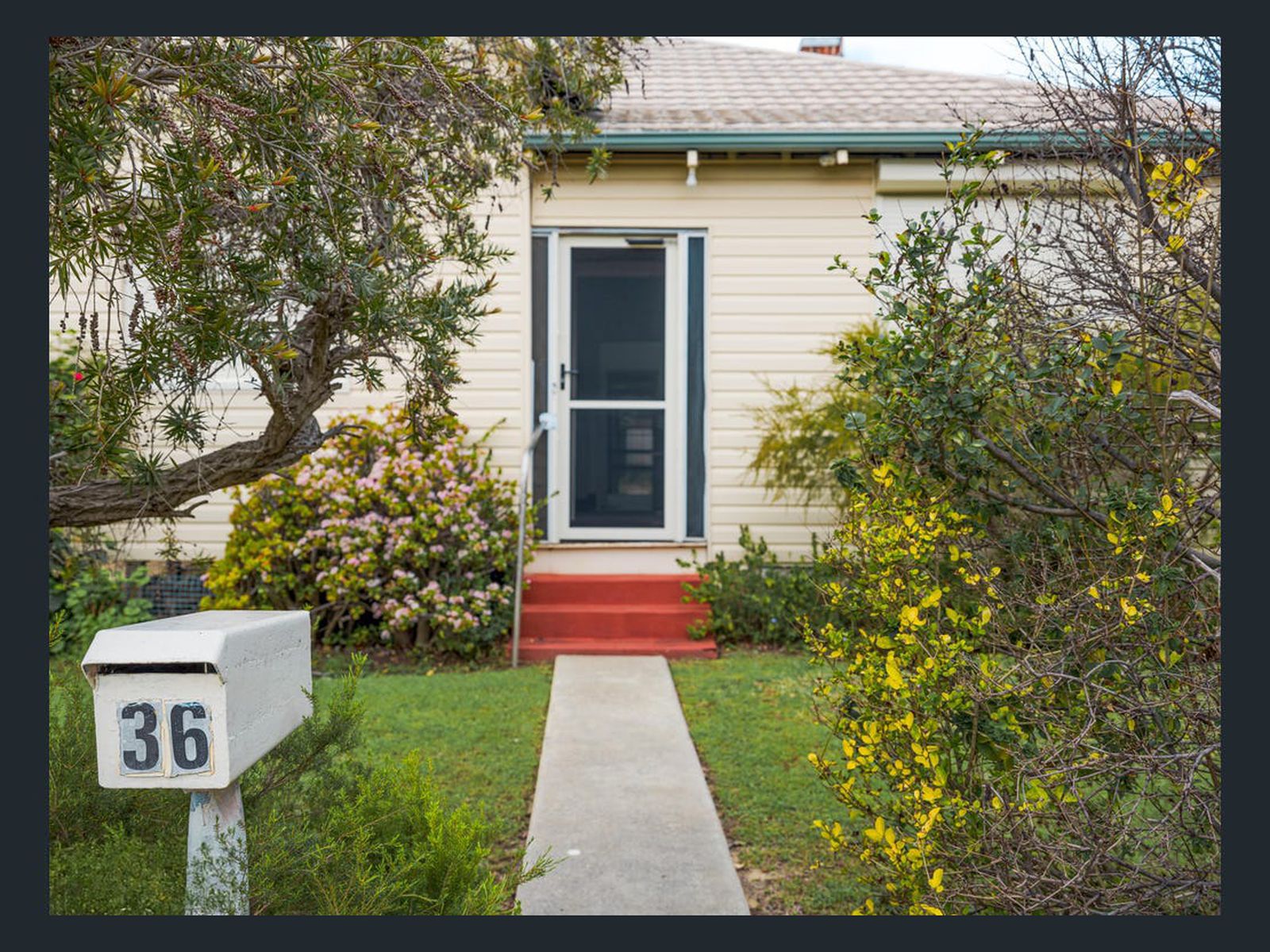 36 Dudley Street, Midland