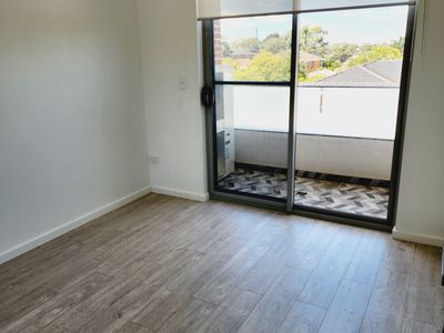 6 Cecil Street, Guildford