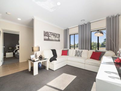 27 Waterbury Street, Cranbourne