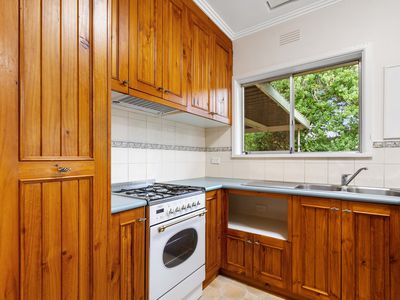 11 McGhee Street, Sale