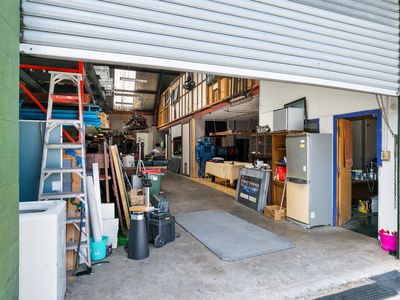 94 Henderson Valley Road, Henderson