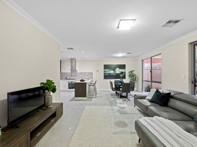 273C The Strand, Dianella