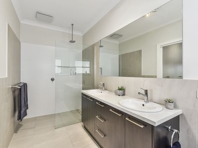 5 Parker Close, Millicent