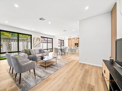 8B Castlereagh Close, Willetton