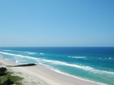 Level FL14 / 2 Nineteenth Ave., Palm Beach