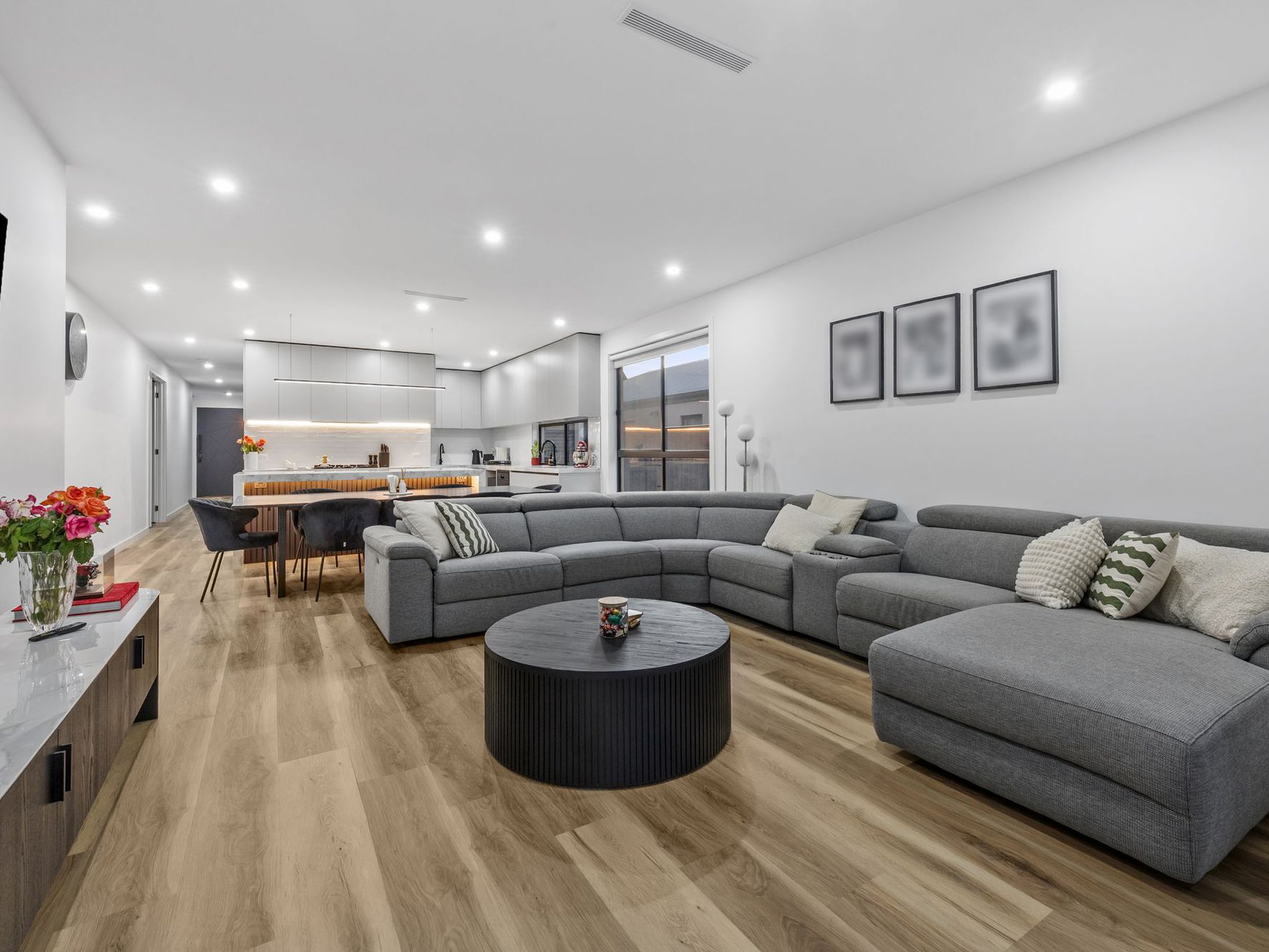 11 Azas Street, Truganina