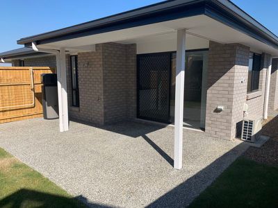 2 / 18 Hawthorn Street, Beaudesert