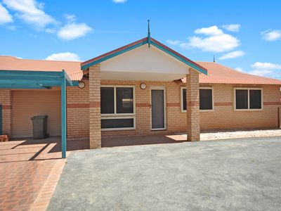 16 / 35 Egret Crescent, South Hedland