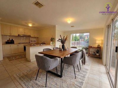 11 Parkside Walk, Hoppers Crossing